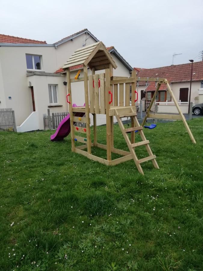 Jolie Maison A 200 M Des Plages Du Debarquement Saint-Aubin-Sur-Mer  Extérieur photo